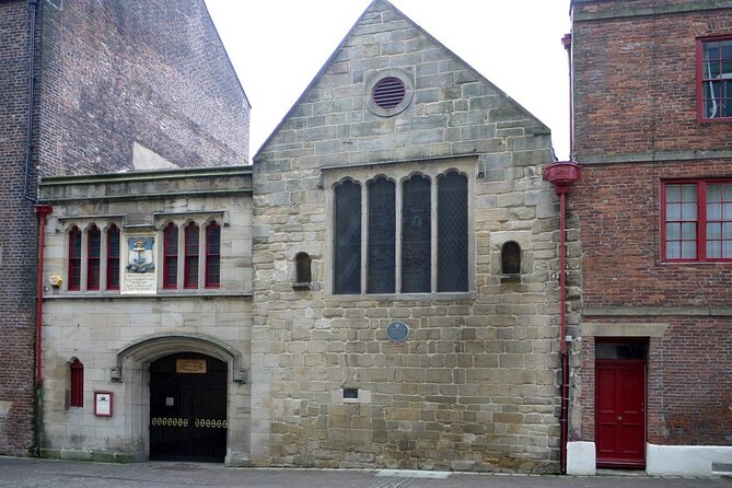 1-Hour and a Half Walking Guided Tour in Medieval Newcastle - Blackfriars and the power of religious houses