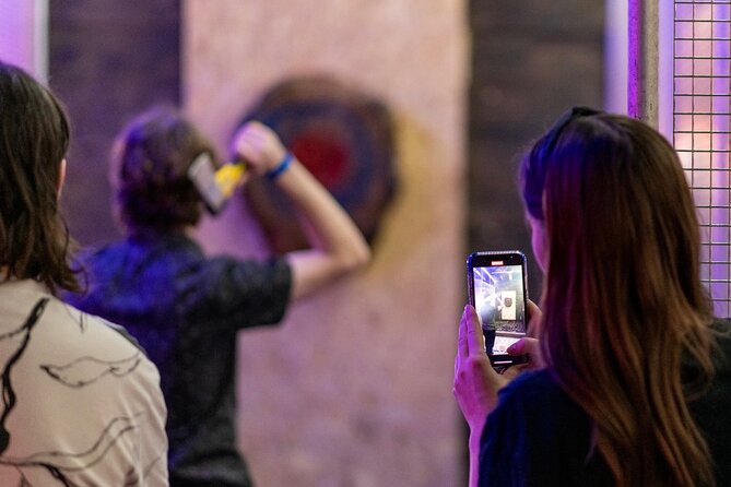 1 hour Private Axe Throwing Experience in Eastbourne - Why the private group format matters
