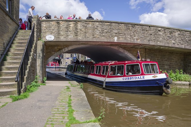 1-Hour Public Cruise - Aireville Park and the open space around Skipton