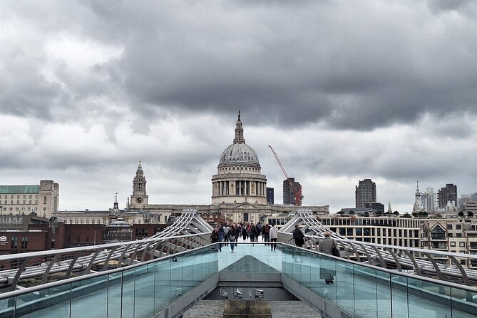 2 Hour Big Ben to Borough Market Walking Tour - Following the Thames toward the London Eye
