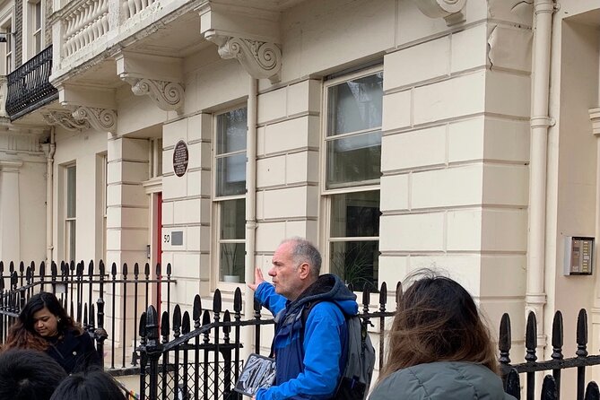2-Hour Private LGBTQ+ History Tour of London with a Licensed Guide - Victorian cross-dressing and early gender affirmation surgery