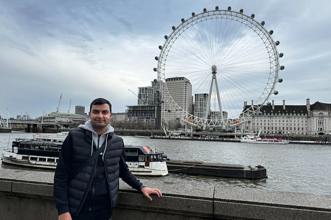 30 Major London Attractions Walking Tour With Photos - Leicester Square and the National Gallery