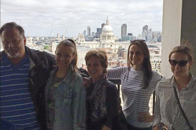 4 hour London Private Tour, with your own Black Cab Tour Guide - What the guides add to the experience