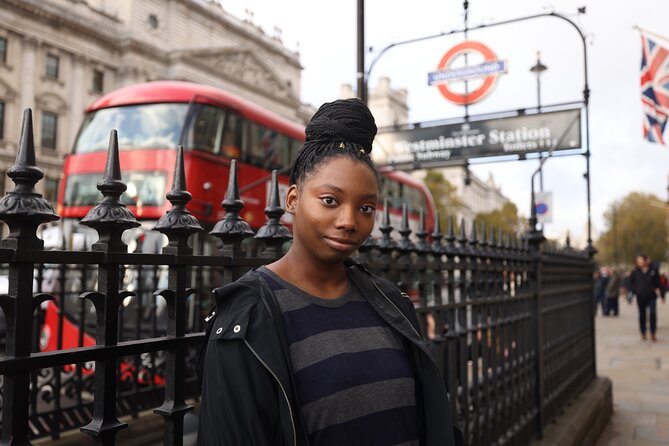 60-Minute Private Photoshoot Tour near Bigben and London Eye - Reviewing and receiving your pictures