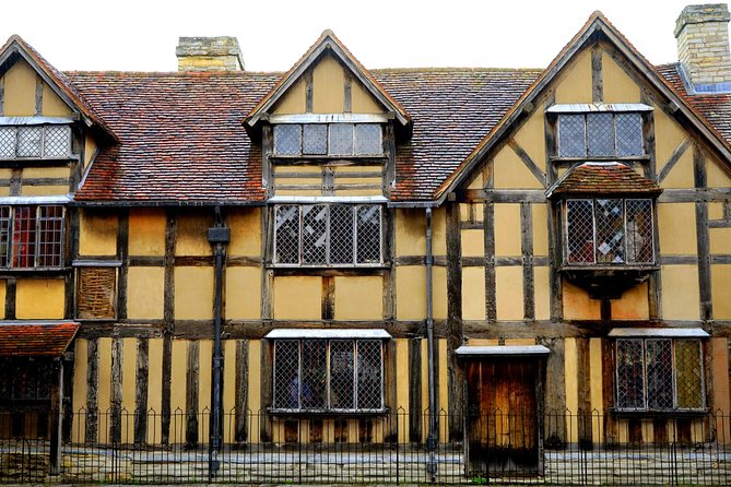 7 Day Tour Exploring England and Scotland starting from London - York brings Roman, Viking, and medieval Britain together