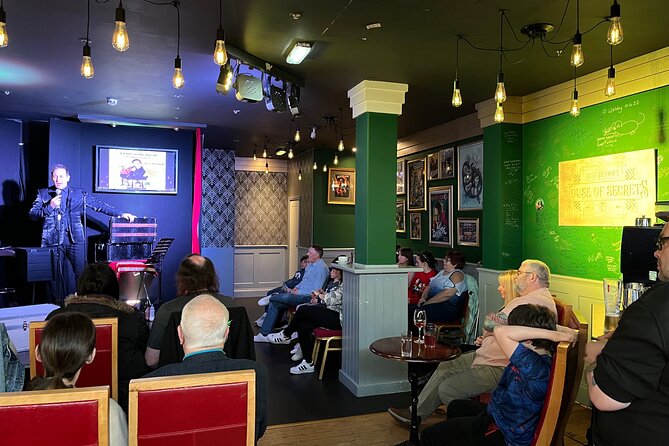 90 Minute Family Close-Up Magic and illusionism Show in Blackpool - The bar and the option to stay longer