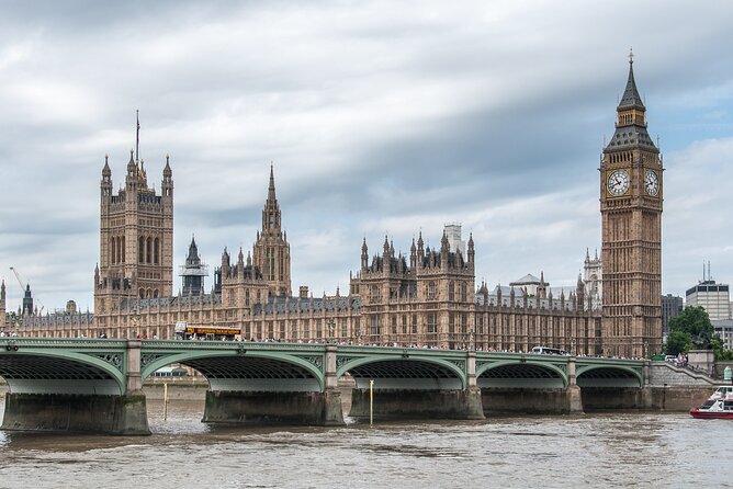 A Muggle's Guide to Harry Potter Walking Tour in London - A wizarding route through central London
