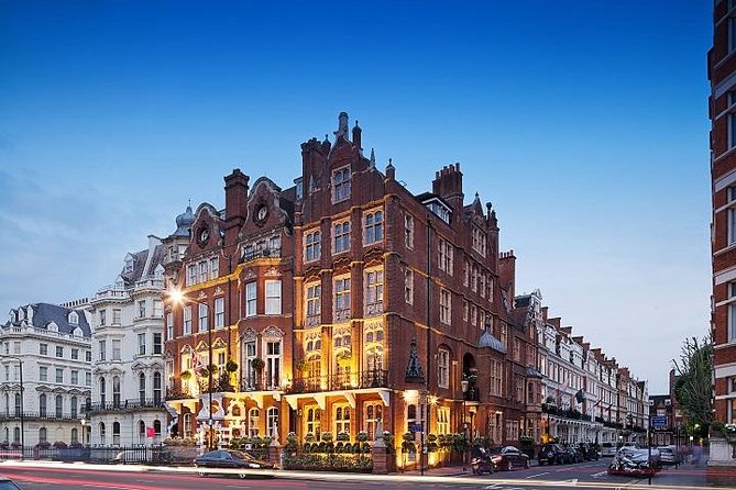 Afternoon Tea at The Milestone Hotel London - The savory tier: sandwiches and mini quiches