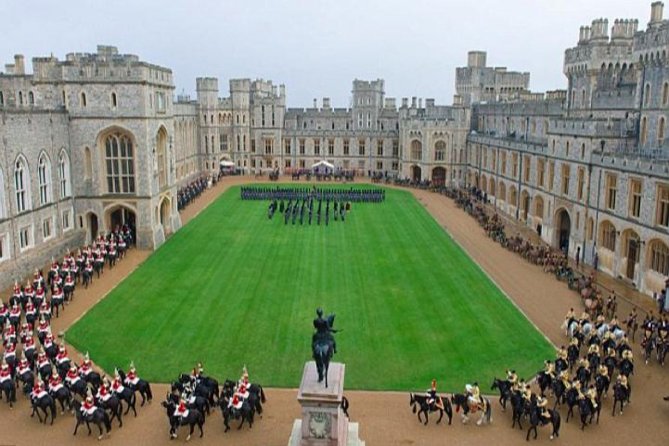 Afternoon Trip London to Windsor Castle - St. George’s Chapel and the Sunday limitation