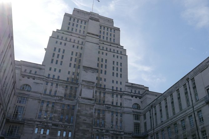 Agatha Christie London Walking Tour - The walking pace and physical effort