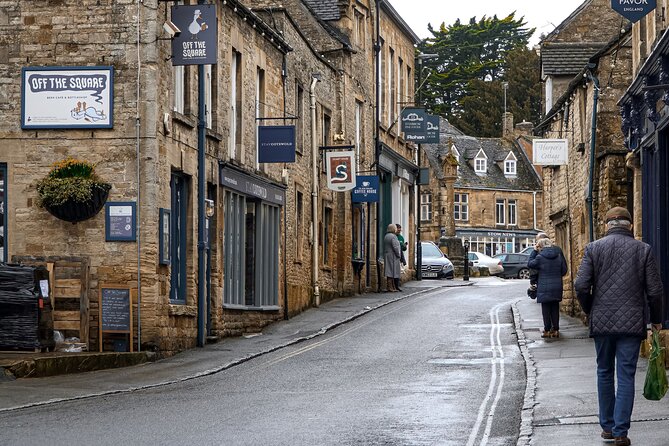 Bath and Cotswold Village Private Car Tour from London - Why Bath and a Cotswold village work well together