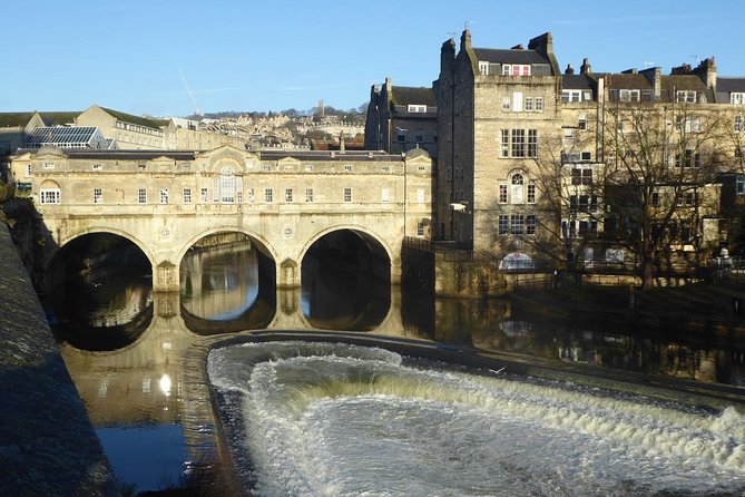 Bath City Tour & Fly a Hawk Experience - Day Tour from Bath - The Circus and Royal Crescent