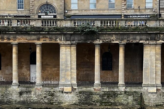 Bath Self-Guided Private Tour - Gay Street, Queen Square, and the Theatre Royal