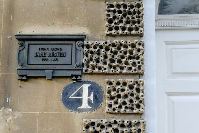 Bath Tour - 3 Hour Private Tour with Local Guide, £220 per group - What the guide adds beyond standard sightseeing