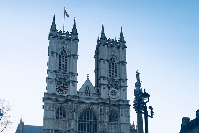 Bespoke London Black Taxi Tours - Tower Bridge, with the London Bridge warning
