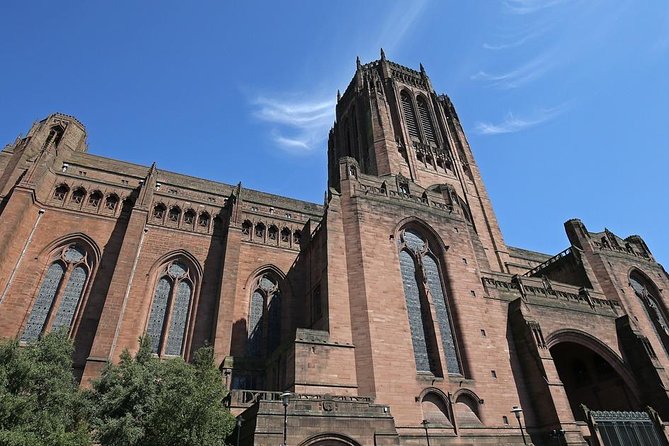 Best of Liverpool Sightseeing Tour by Private Taxi - Lime Street, St George’s Hall, and the city center