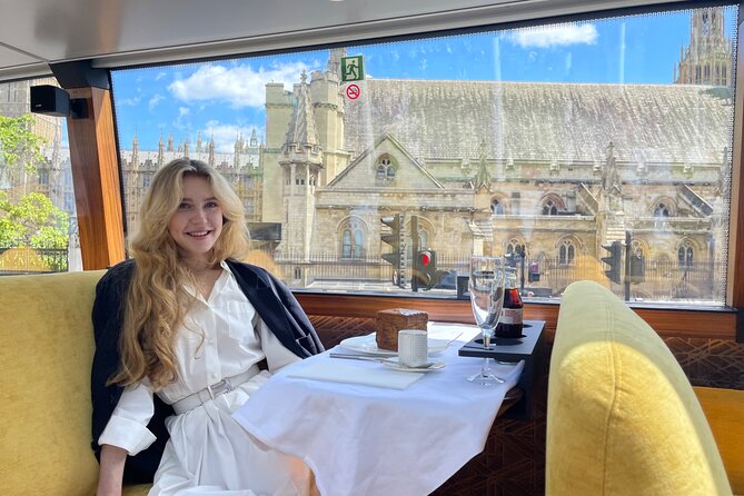 Best of London by LE GRAND - London's Luxury Bus Tour - Trafalgar Square, Piccadilly, Soho, and Chinatown