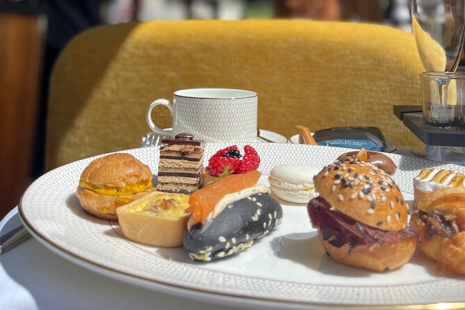 Best of London by LE GRAND - London's Luxury Bus Tour - Knightsbridge and Harrods