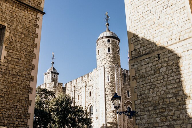 Best of London Tour - Crown Jewels, River Cruise & History Walk - Why the Tower of London gives this tour its weight
