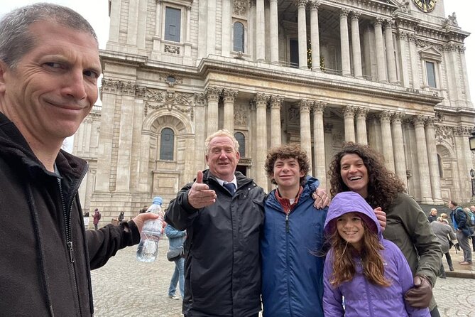 Black Taxi Tour Of London - Bridges and the changing Thames
