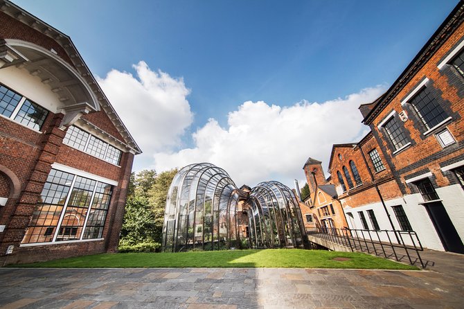 Bombay Sapphire Gin Distillery Tour and Cocktail - Your G&T begins the visit