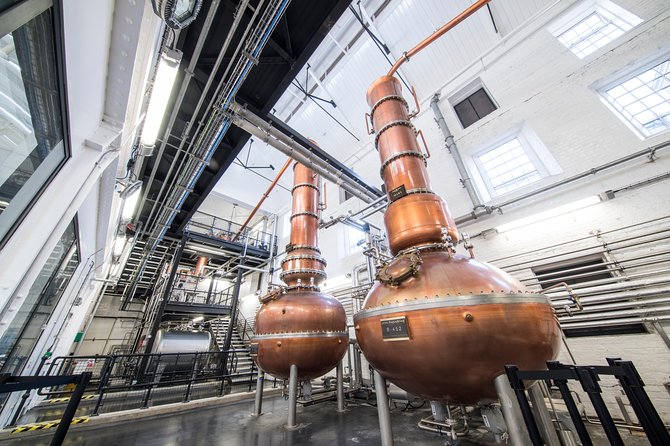 Bombay Sapphire Gin Distillery Tour and Cocktail - Is the $30.51 price fair?
