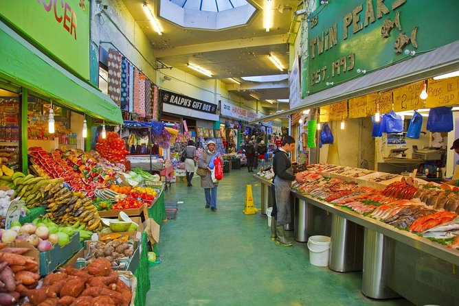 Brixton Market Tour with African and Caribbean Cuisine - Meeting Obi near Electric Avenue