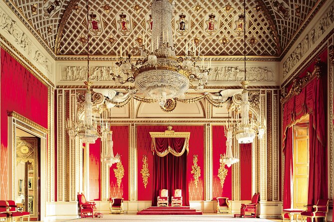 Buckingham Palace and Windsor Castle Escorted Tour from London - The guide can make or break the coach ride
