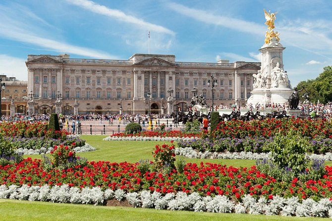 Buckingham Palace Entrance Ticket & Changing of the Guard Tour - How much value do you get for $98.72?