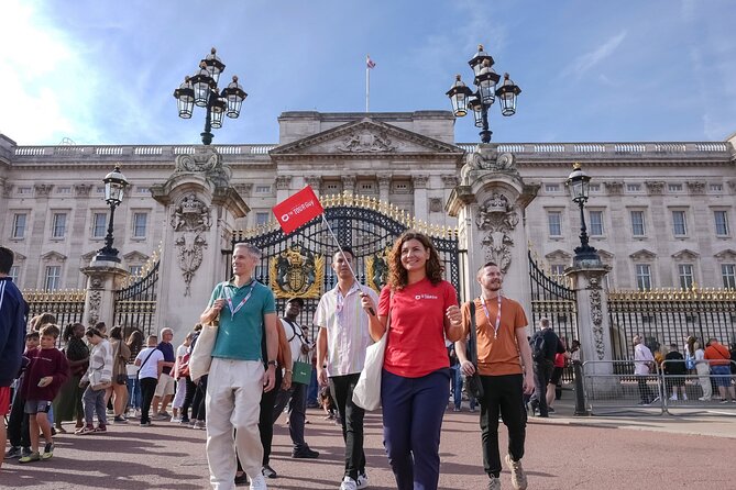 Buckingham Palace: Walking Tour with Entry & Audio Guide - What you are really booking