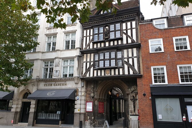 Burnings, Butchery & Black Death: A Walking Tour of London's Bloody Past - William Wallace, films, and the old church