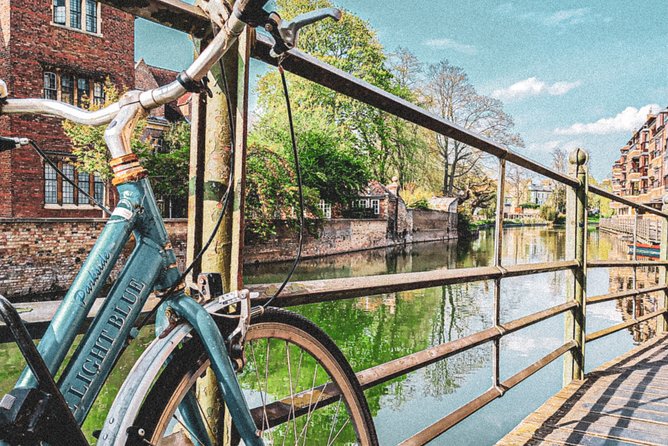 Cambridge Riverside Walk From Queen’s College to Trinity College - Granta Place and the opening stories