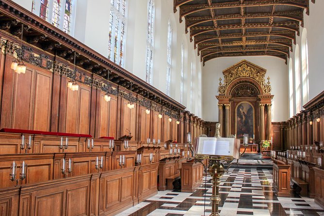 Cambridge University Walking Tour - St Bene’t’s, The Eagle, and the Cavendish site