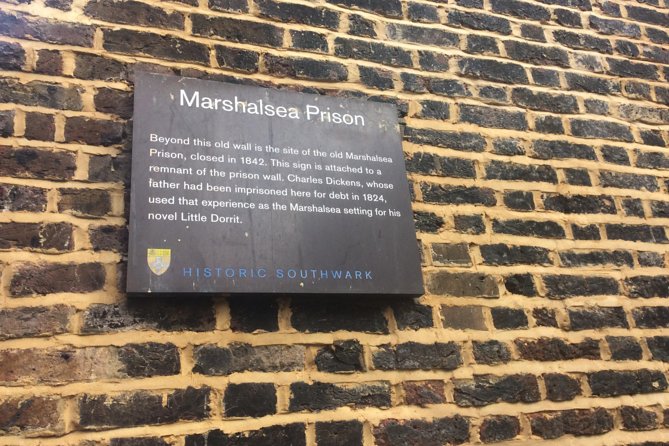 Charles Dickens Private Walking Tour - The Old Curiosity Shop and Fleet Street