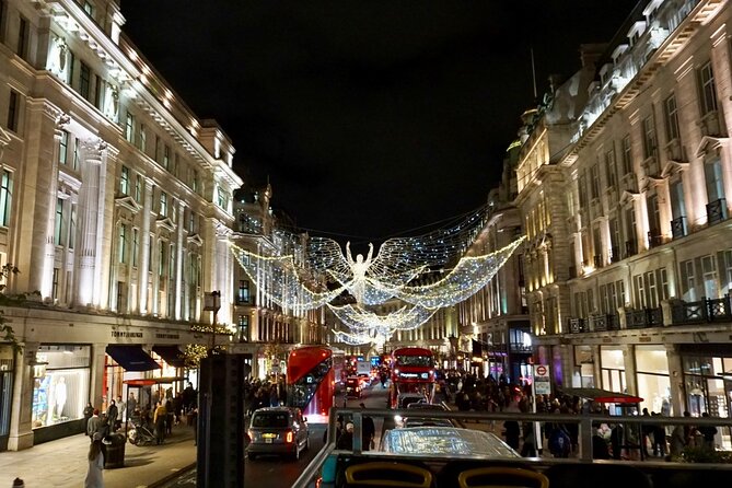 Christmas Lights Open-Top Bus Tour - Trafalgar Square and the Christmas tree