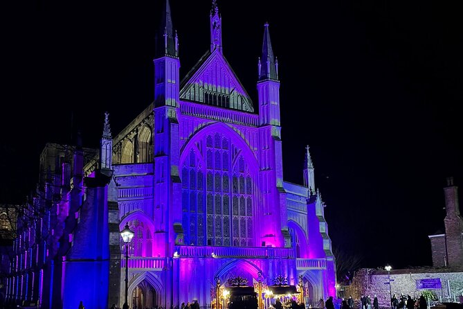Christmas Mulled Wine Walk of Winchester - What the $20.57 price gets you