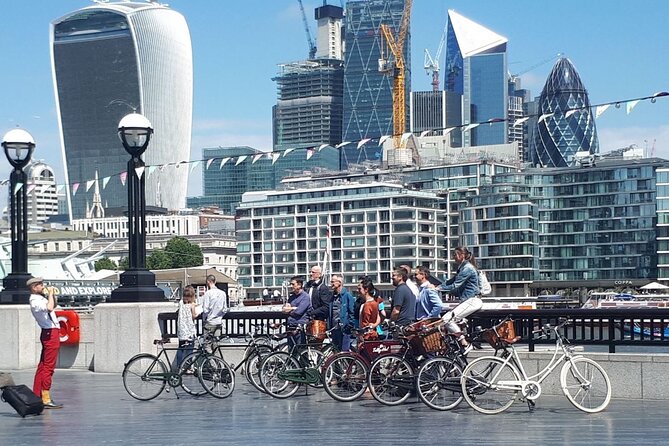 City & Secrets: Explore London's Hidden Gems - Blackfriars, The Cockpit, and St. Paul’s connect church and theater