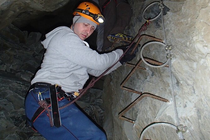 Climb in the Mine - Guides who keep the challenge manageable