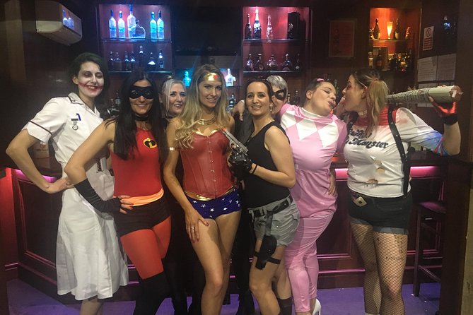 Cocktail Classes in Bristol, England - Good choice for hen parties, stag parties, and birthdays