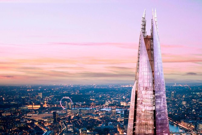 Combi Ticket: Westminster Walking Tour, River Cruise & The Shard - Trafalgar Square and the route through Whitehall