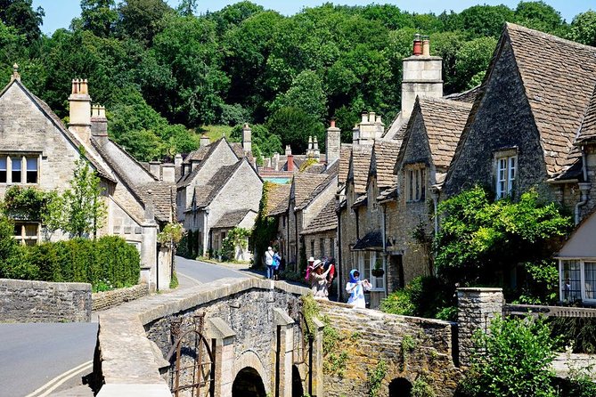 Cornwall & the Cotswolds: Small-Group Tour from London (5-days) - Day 1: Stonehenge, Salisbury, and Durdle Door