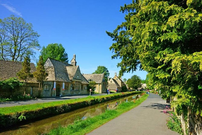 Cotswolds Countryside Tour by Coach: Villages, Views, and Lunch - Lunch and the value of the included extras