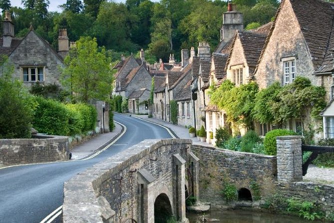 Cotswolds Day Trip from London with Optional Village Lunch - The coach ride and the cost of seeing rural England
