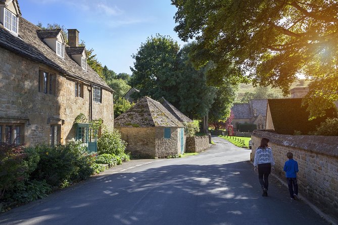 Cotswolds Small Group Tour from London - Leaving London for the Cotswolds