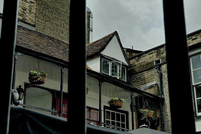 Creepy Cambridge - Cambridge's Most Entertaining Ghost Walk - Market Square and the darker side of public life