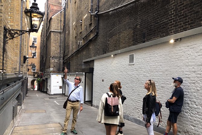 Crime and Policing London Walking Tour - Charing Cross, murder, and the blue lamp