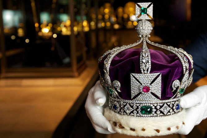 Crown Jewels of London Tour with River Cruise - The Tower of London and the Crown Jewels