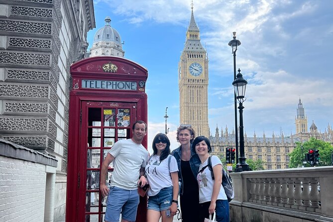 Cultural Homestay Exploring London, Oxford and National Parks - London combines famous places with everyday corners