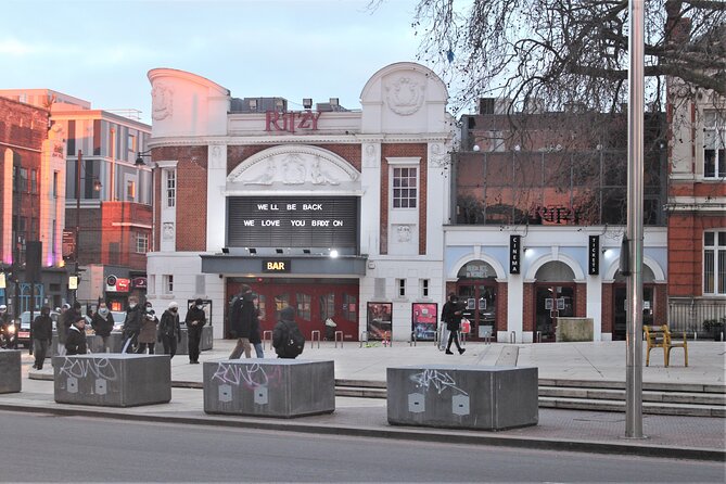 David Bowie Walking Tour of London - The Ziggy Stardust stop and album-cover context