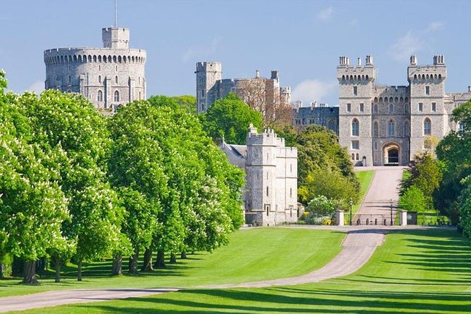 Day Tour Windsor Castle & Oxford by Private Car - Oxford: spires, colleges, and a short walk through history